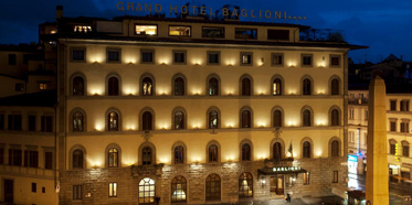Grand Hotel Baglioni Exterior at Night