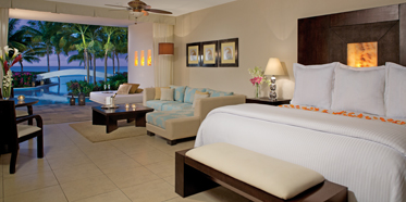 Swim Up Suite in Aura Cozumel Grand Resort
