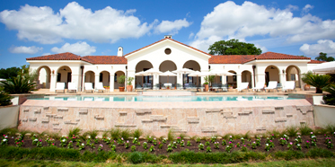 The Inn at Dos Brisas is an intimate resort in the Texas countryside, conveniently located near Austin and Houston