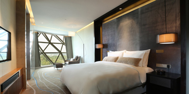 Deluxe Suite at Sunrise Kempinski Hotel Beijing