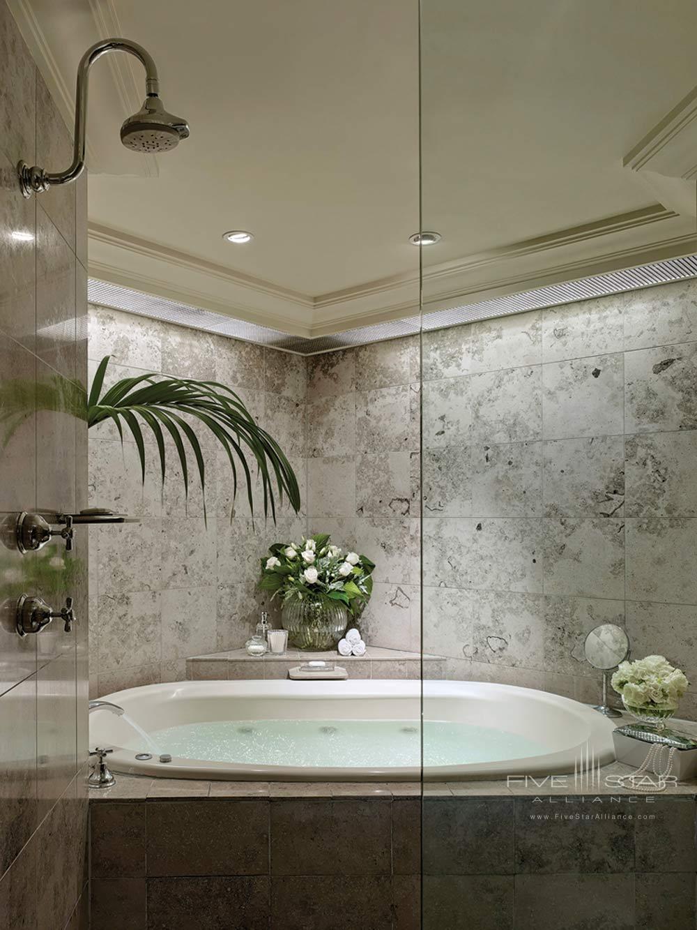 Suite Bath.