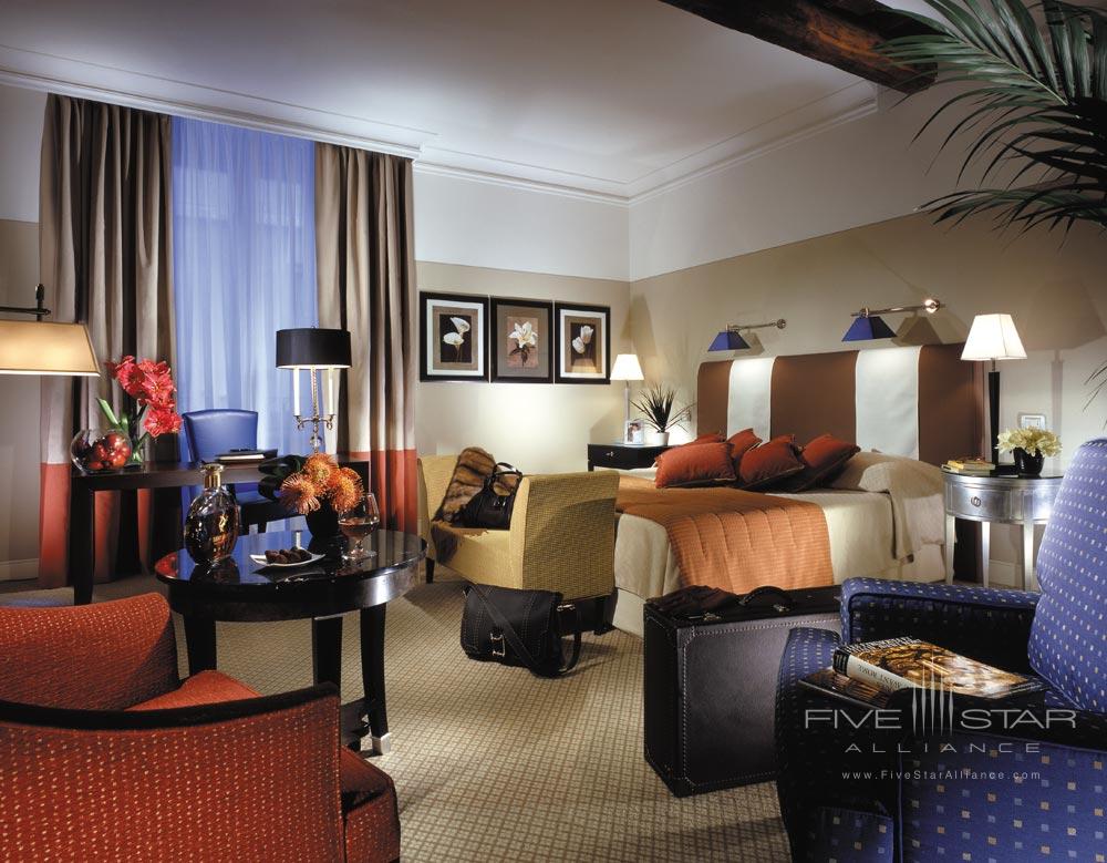 Deluxe Room at Grand Hotel de la Minerve, Rome Italy