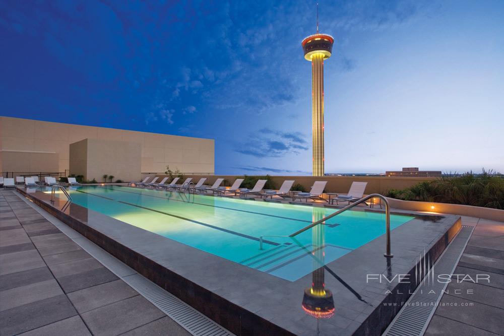 Rooftop Pool at Grand Hyatt San Antonio