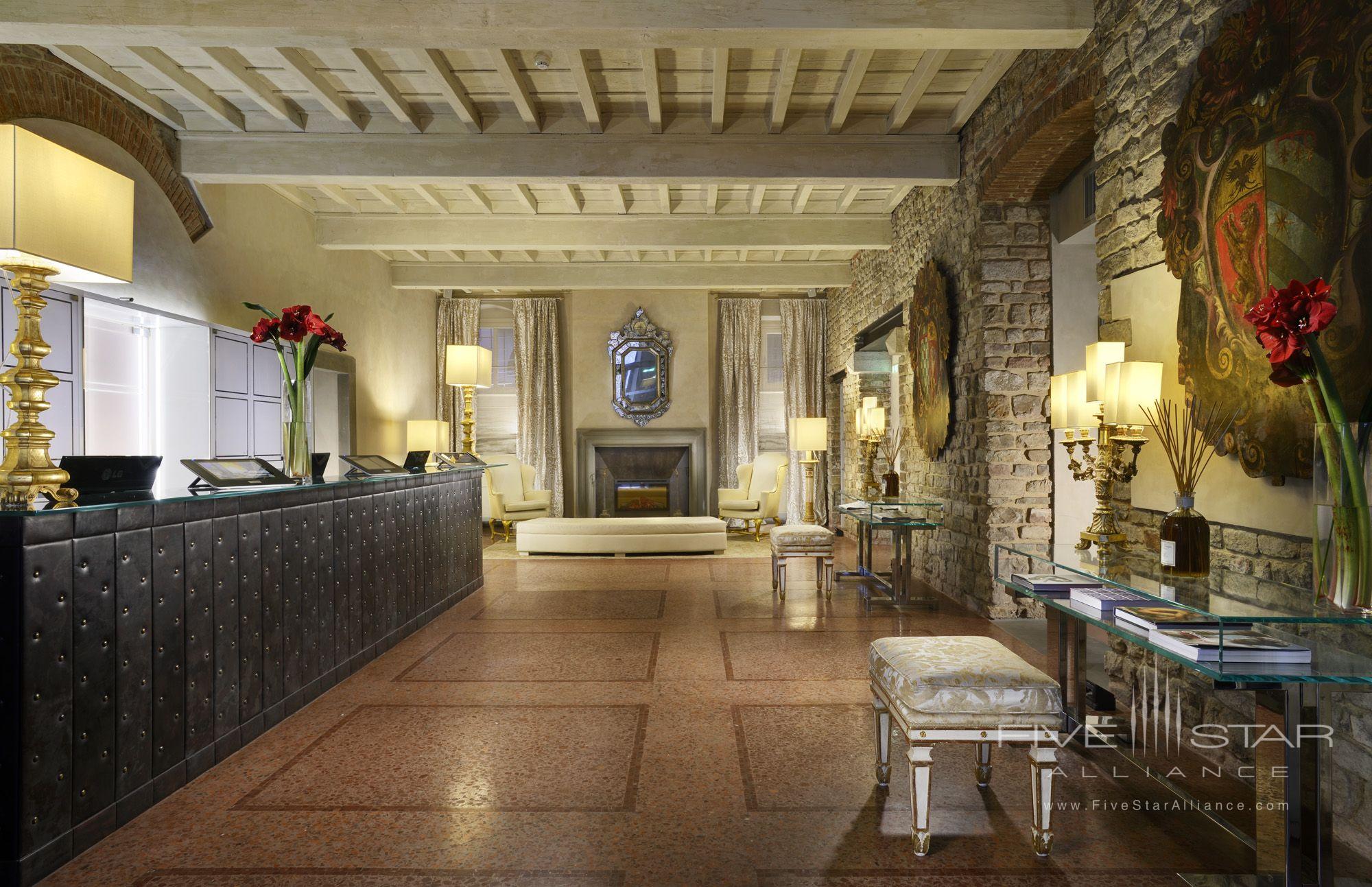Brunelleschi Hotel Florence Lobby